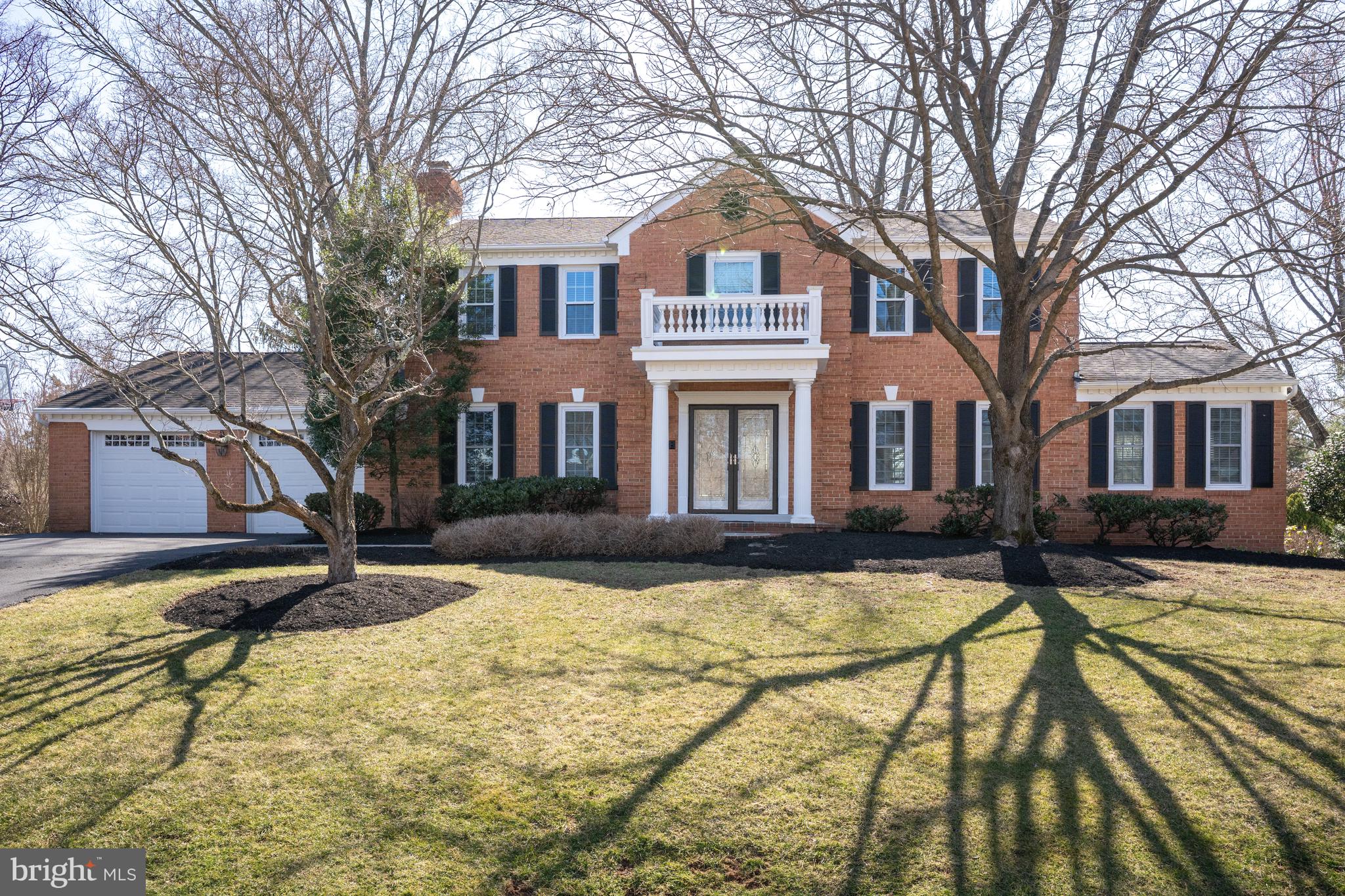 1008 CUP LEAF HOLLY COURT