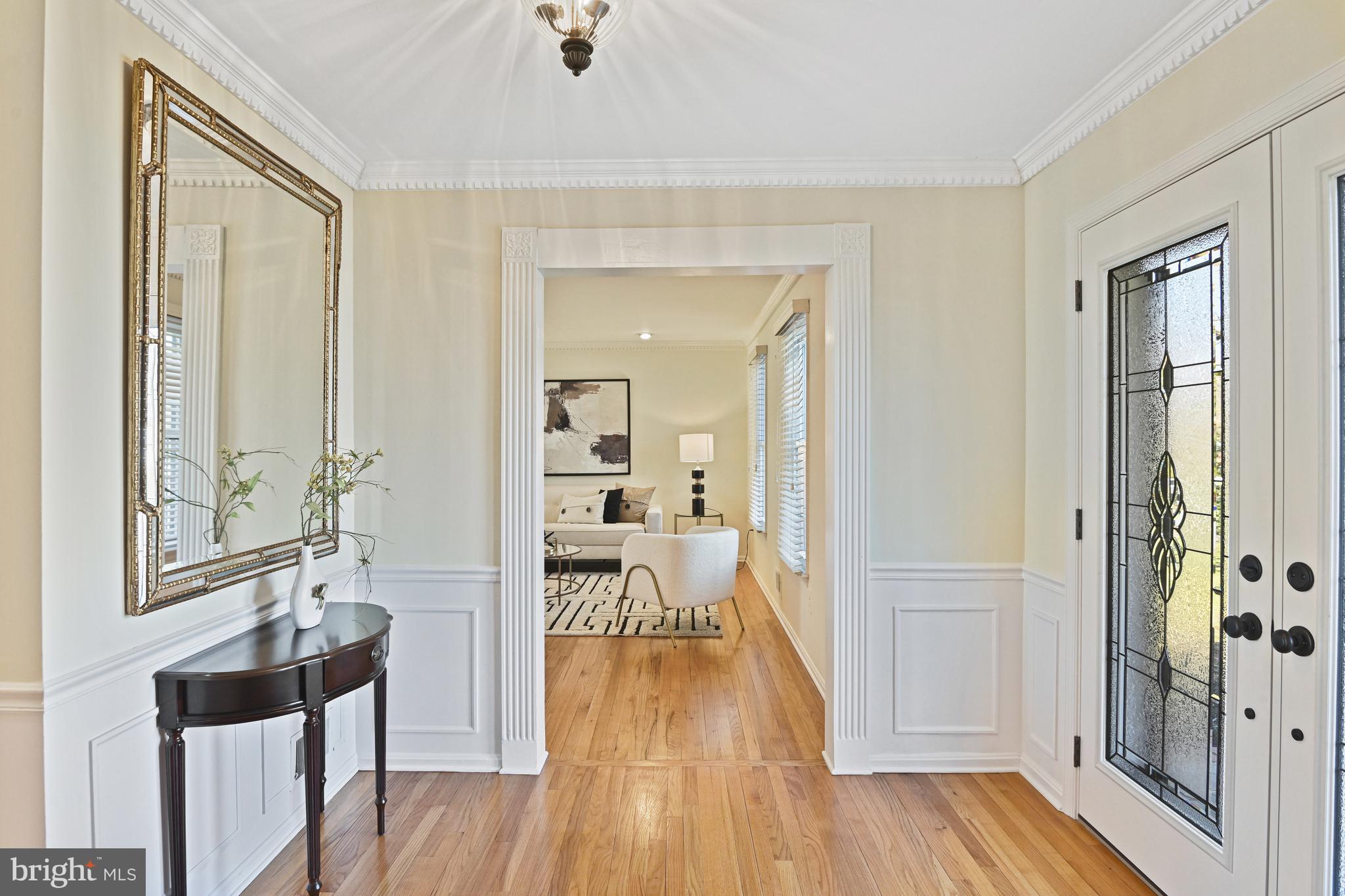 1008 CUP LEAF HOLLY COURT