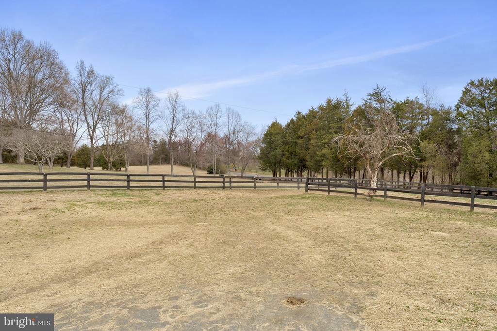 428 WALKER ROAD