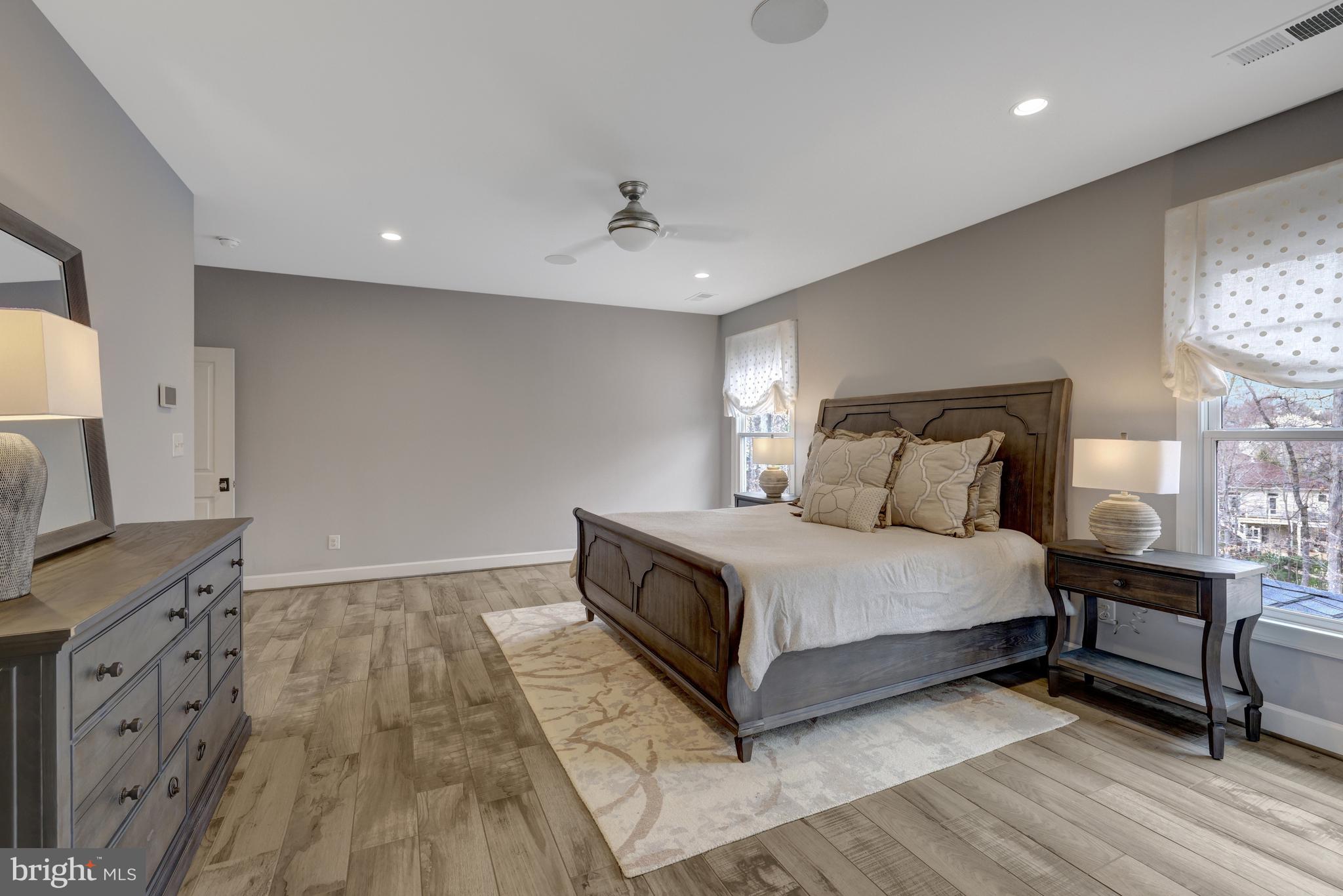 500 SENECA GREEN WAY