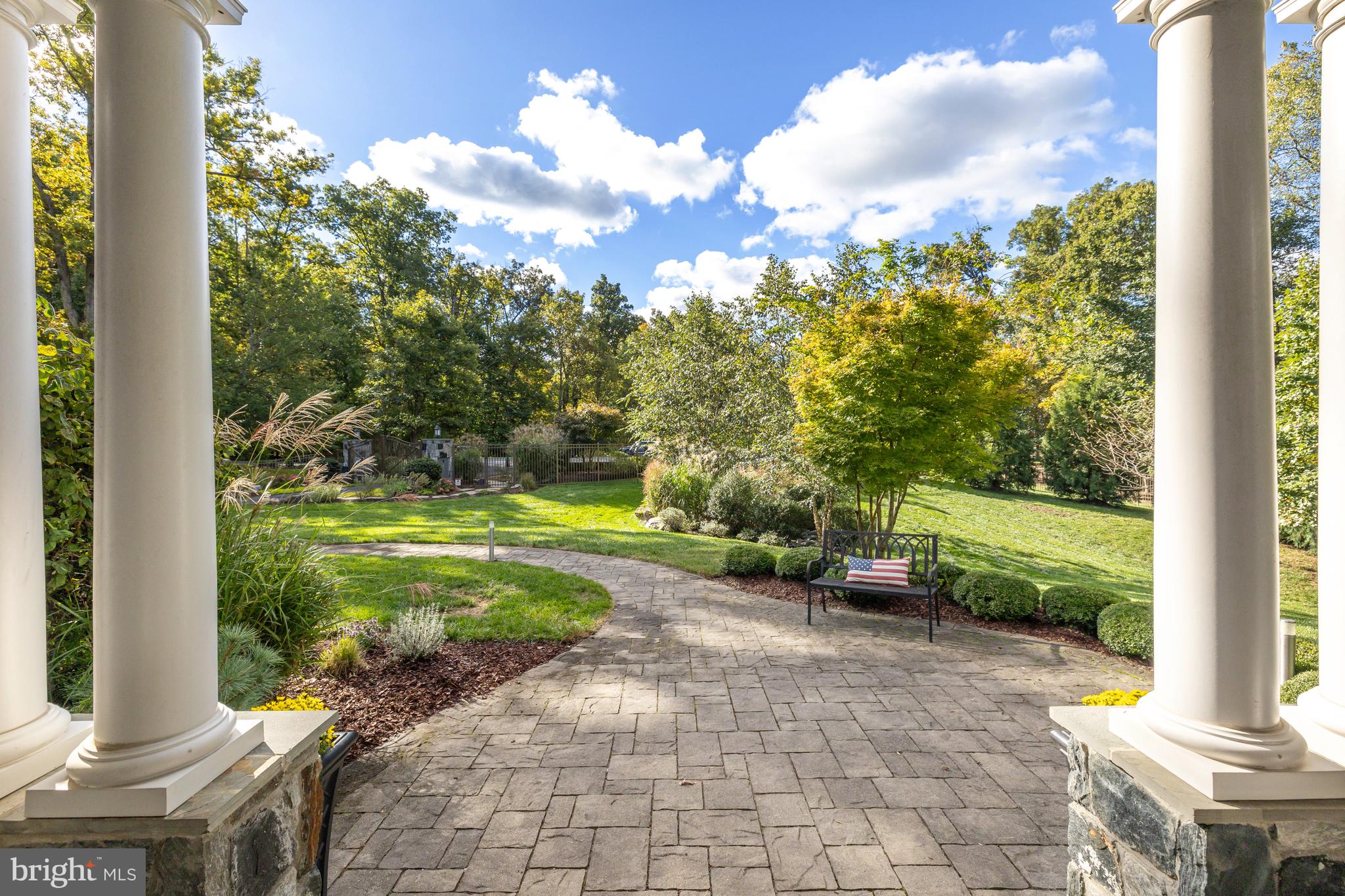 500 SENECA GREEN WAY