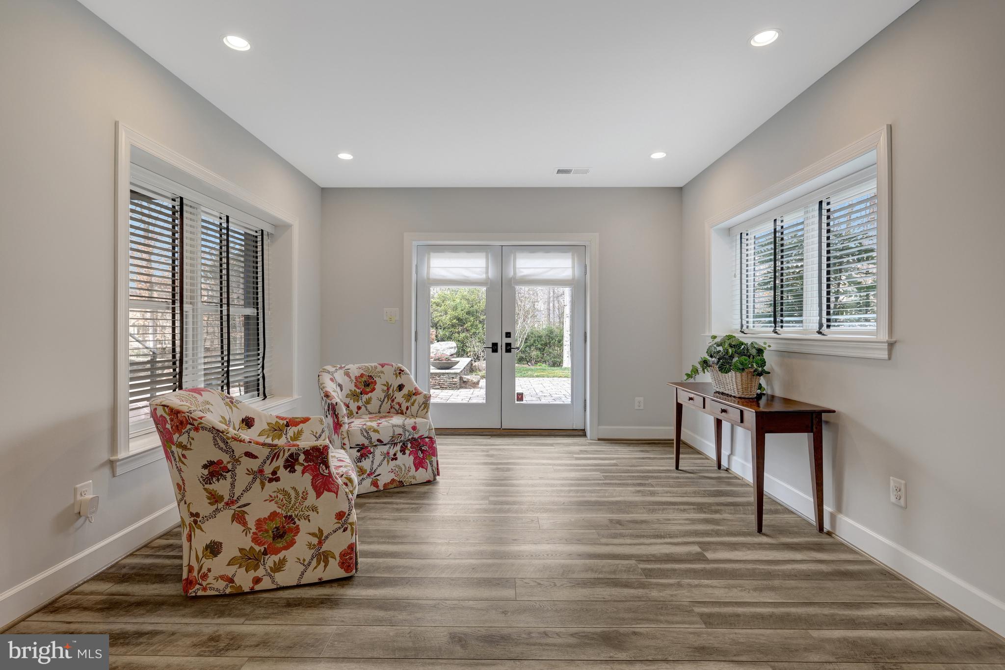 500 SENECA GREEN WAY