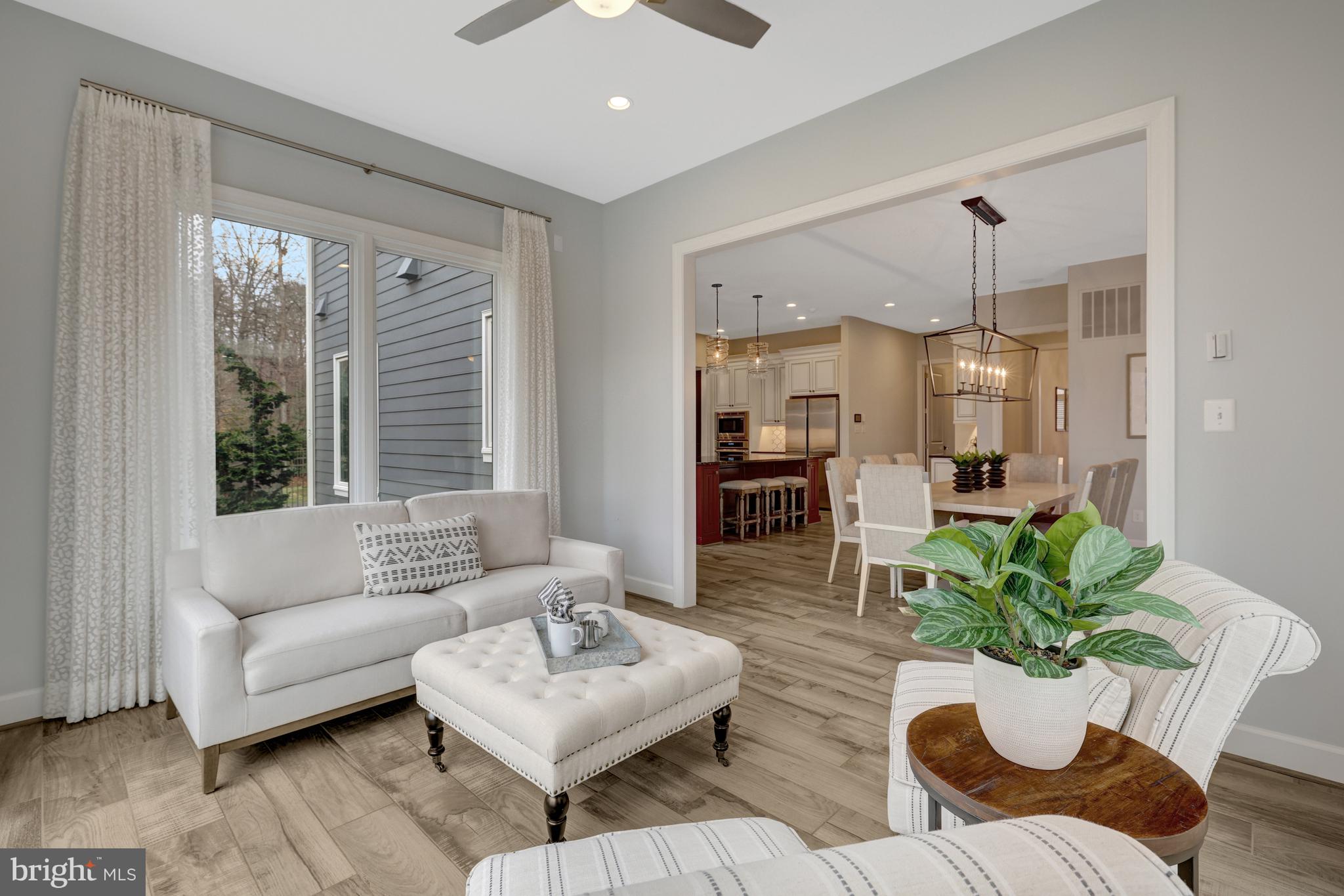 500 SENECA GREEN WAY