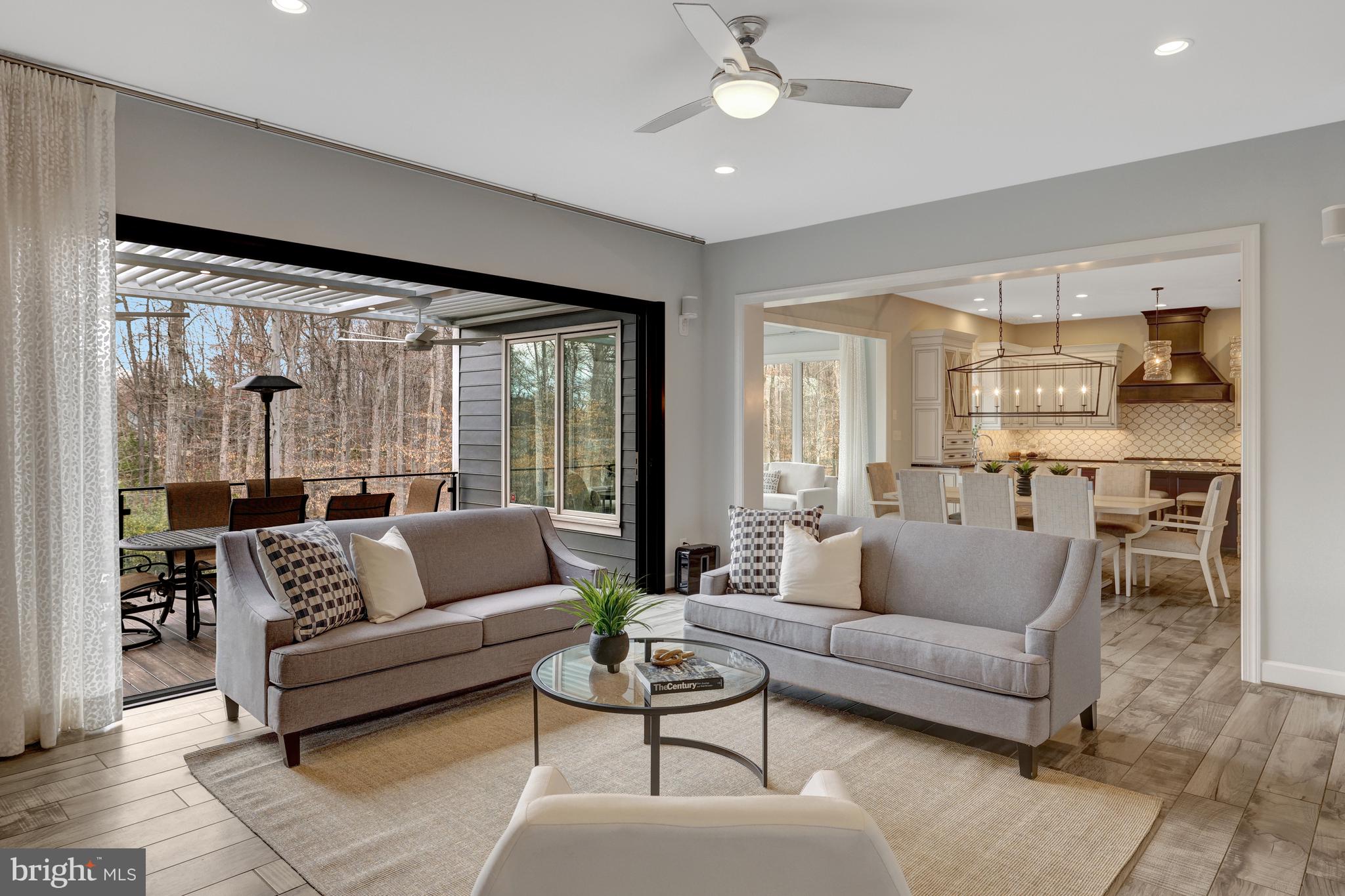 500 SENECA GREEN WAY