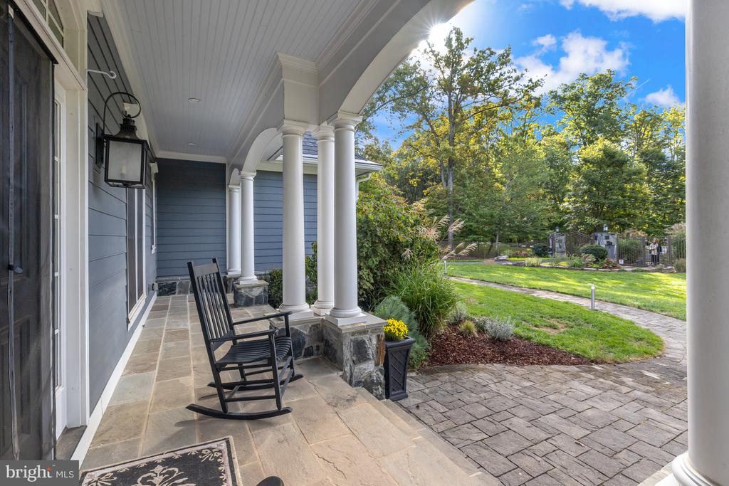 500 SENECA GREEN WAY