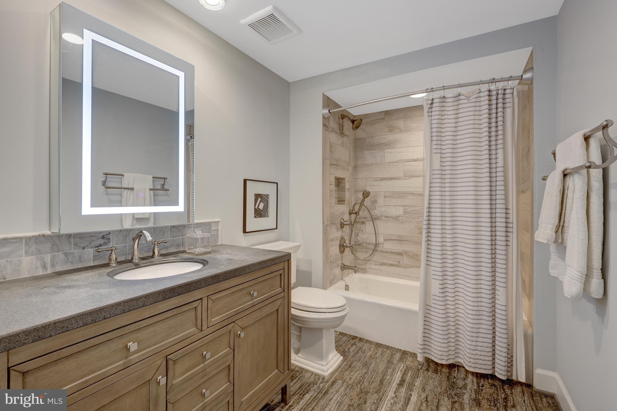 500 SENECA GREEN WAY