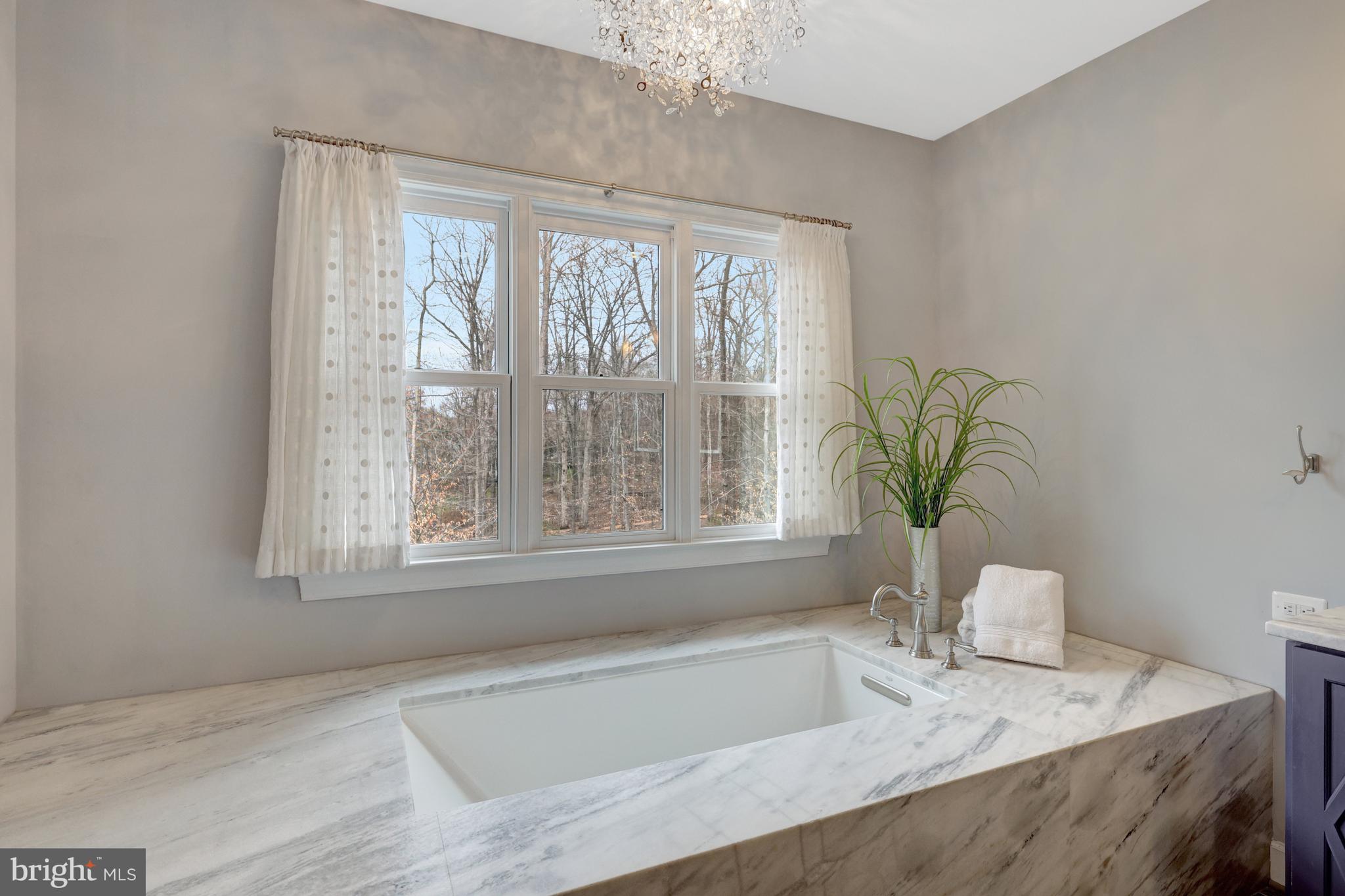 500 SENECA GREEN WAY