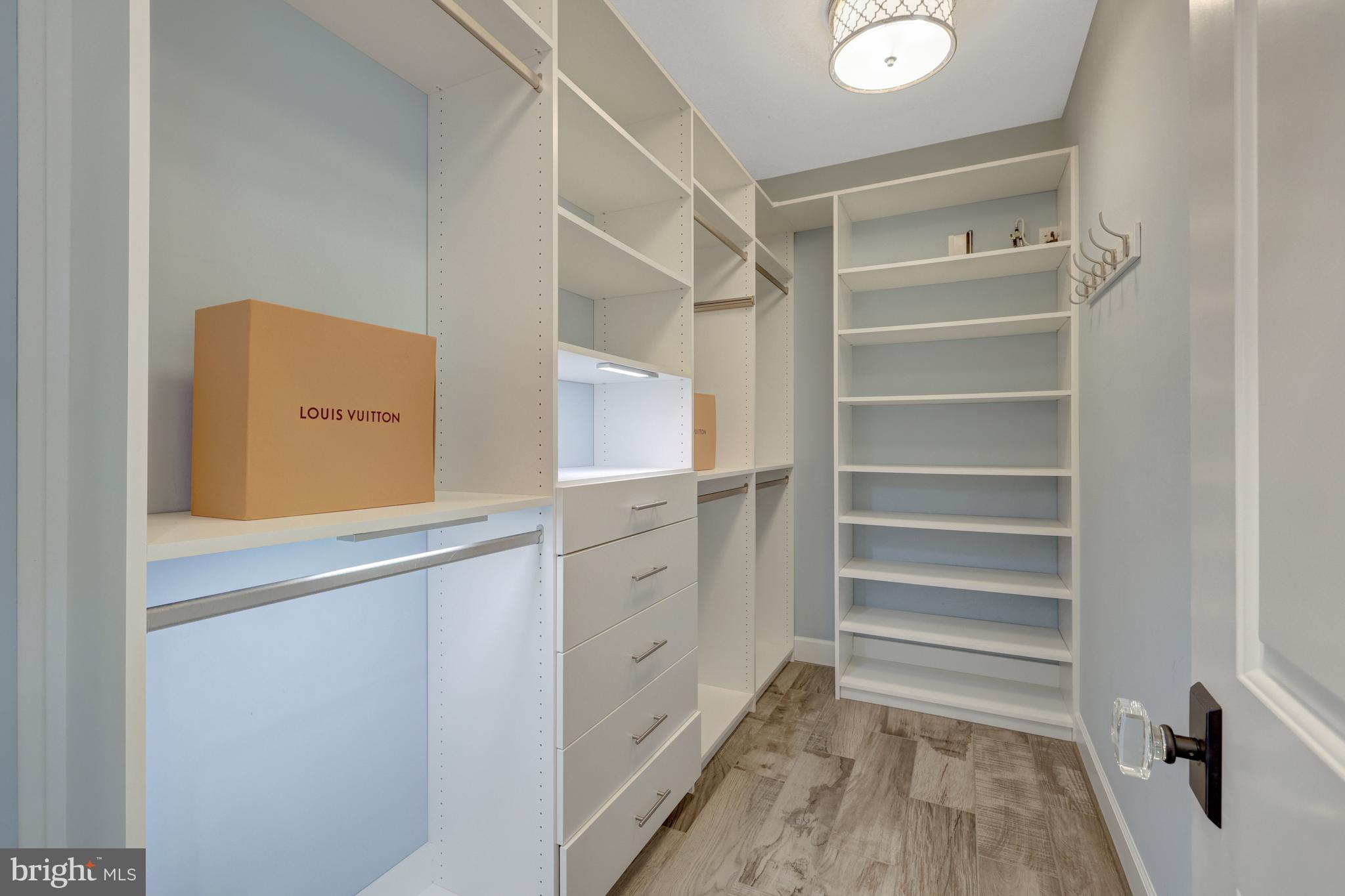 500 SENECA GREEN WAY