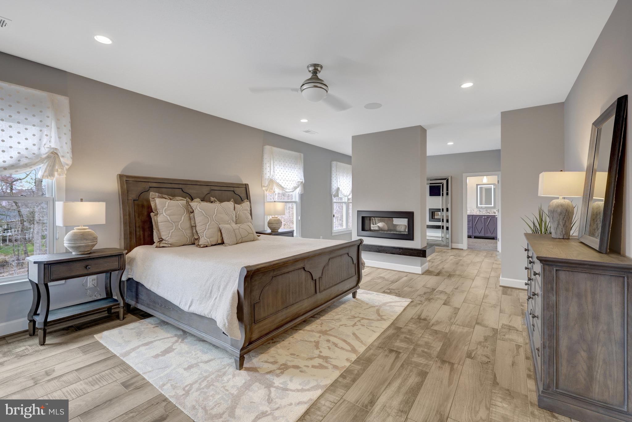 500 SENECA GREEN WAY