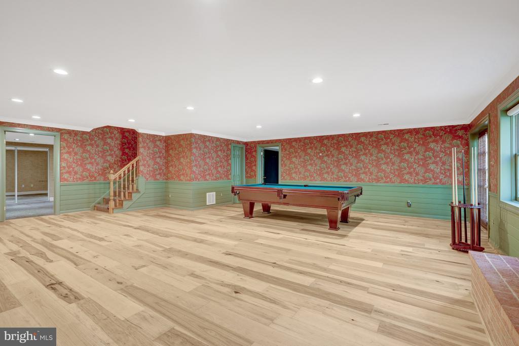 326 CANTERWOOD LANE