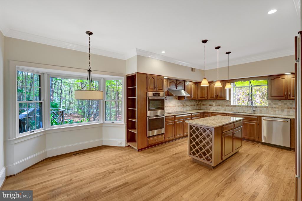 326 CANTERWOOD LANE