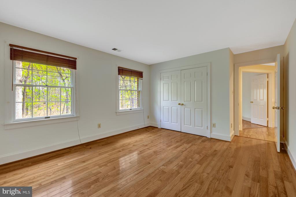 326 CANTERWOOD LANE