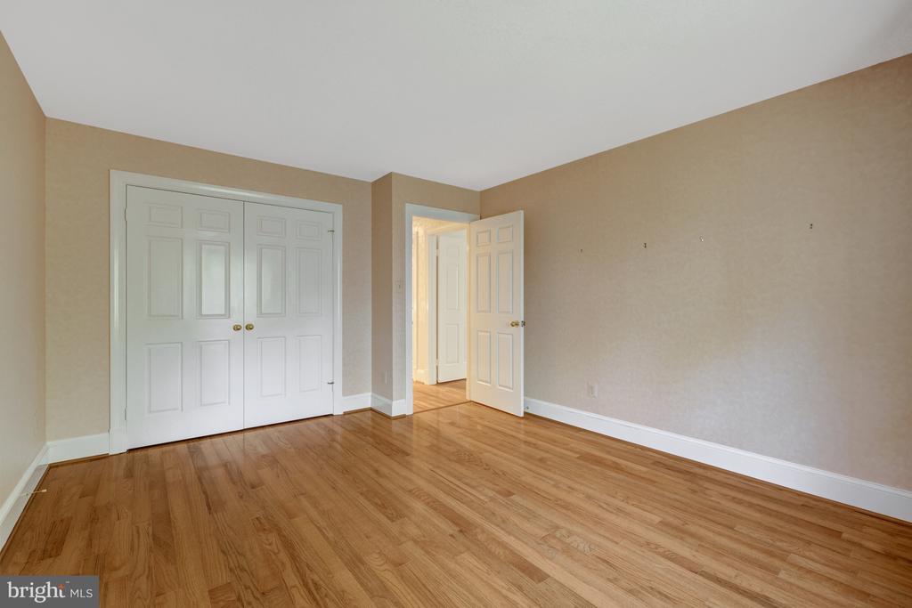 326 CANTERWOOD LANE