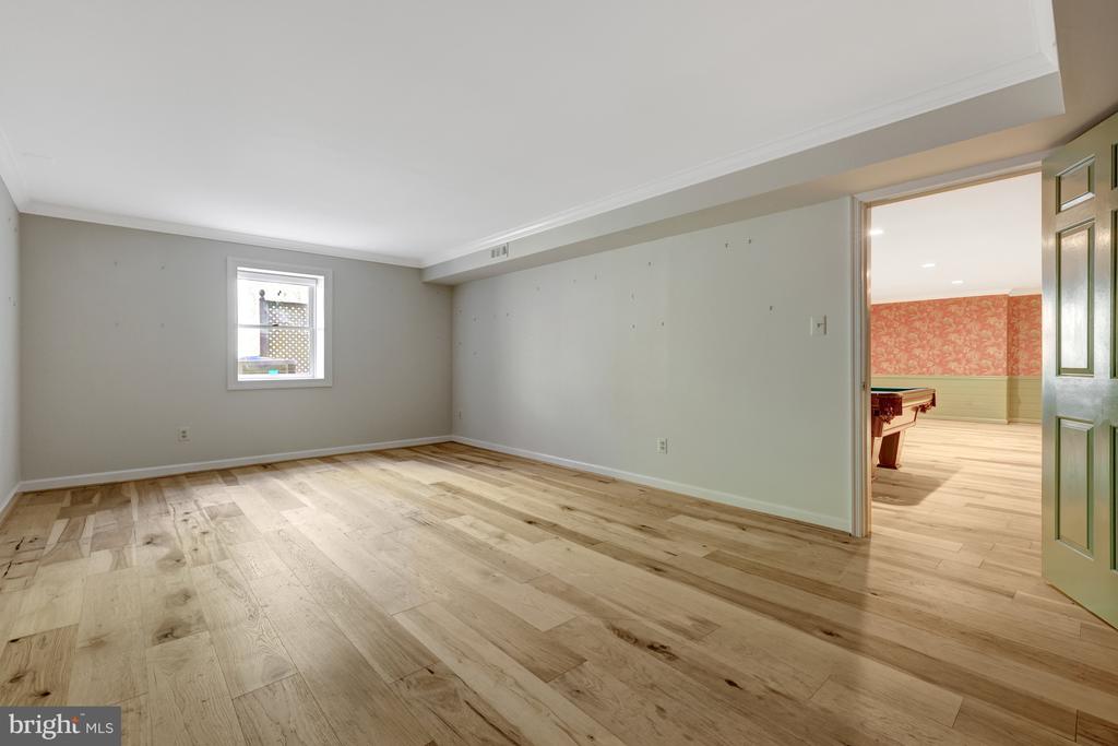 326 CANTERWOOD LANE