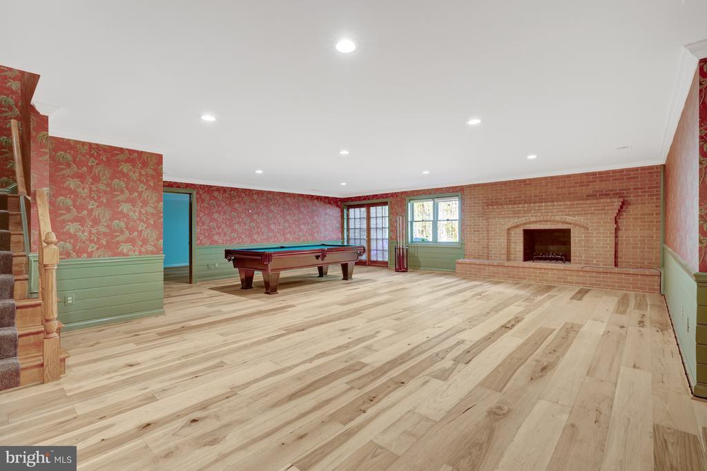 326 CANTERWOOD LANE