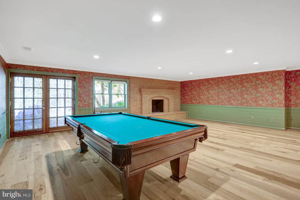 326 CANTERWOOD LANE