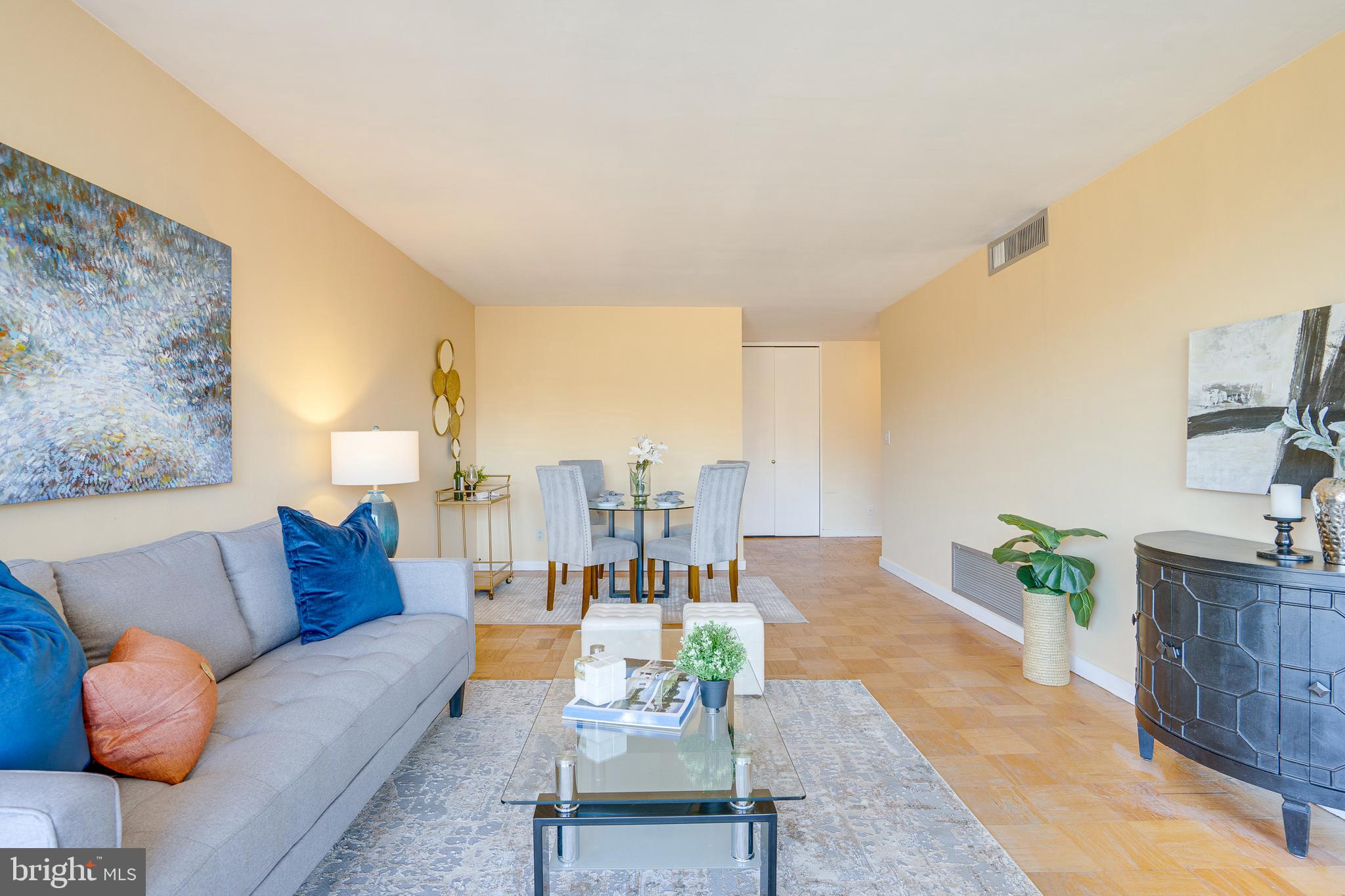 11400 WASHINGTON PLAZA W 702