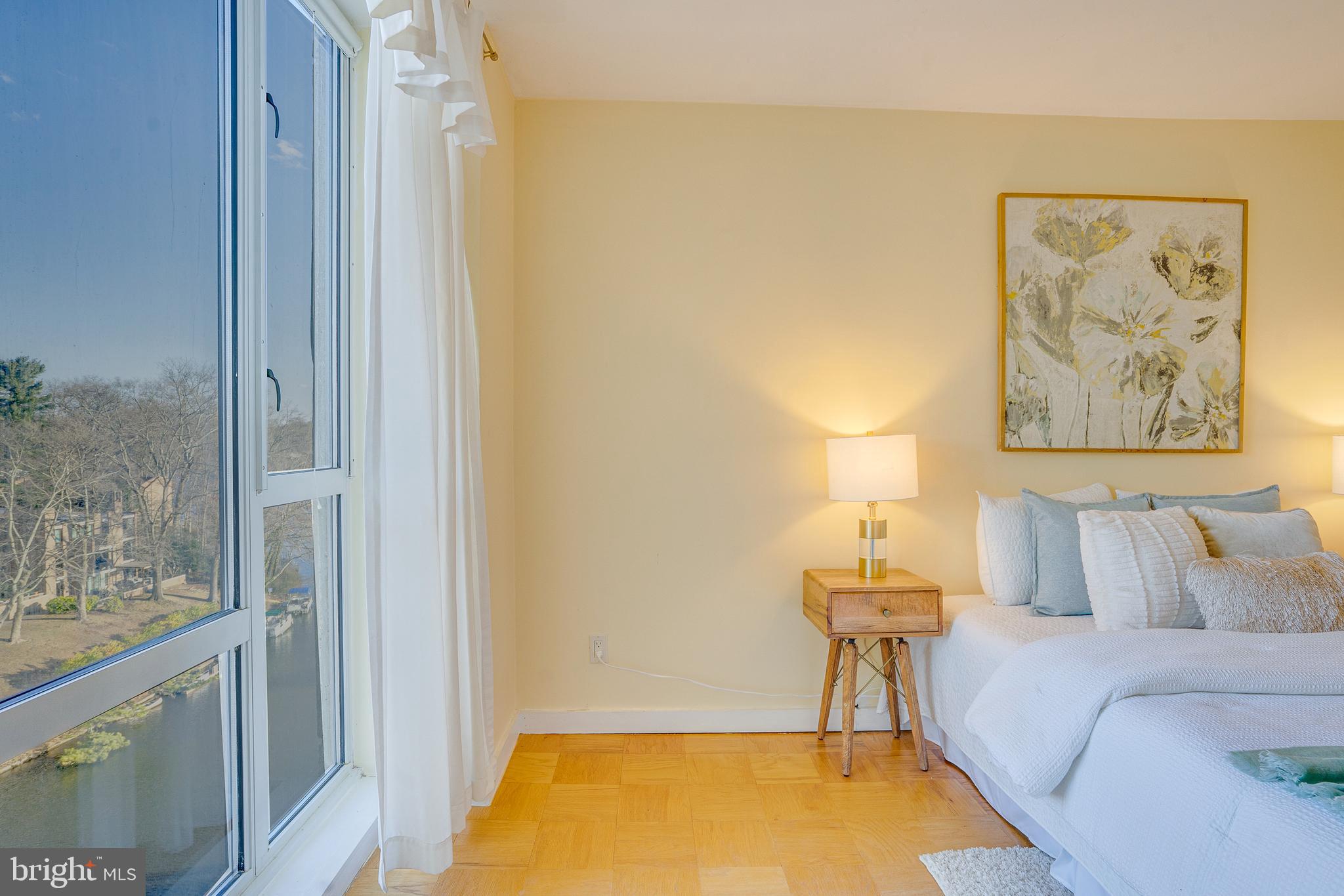 11400 WASHINGTON PLAZA W 702