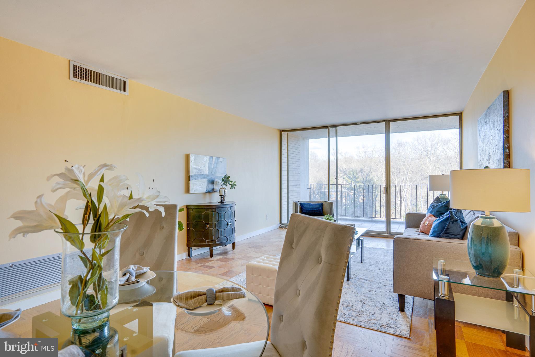 11400 WASHINGTON PLAZA W 702