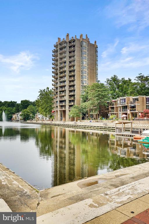 11400 WASHINGTON PLAZA W 702