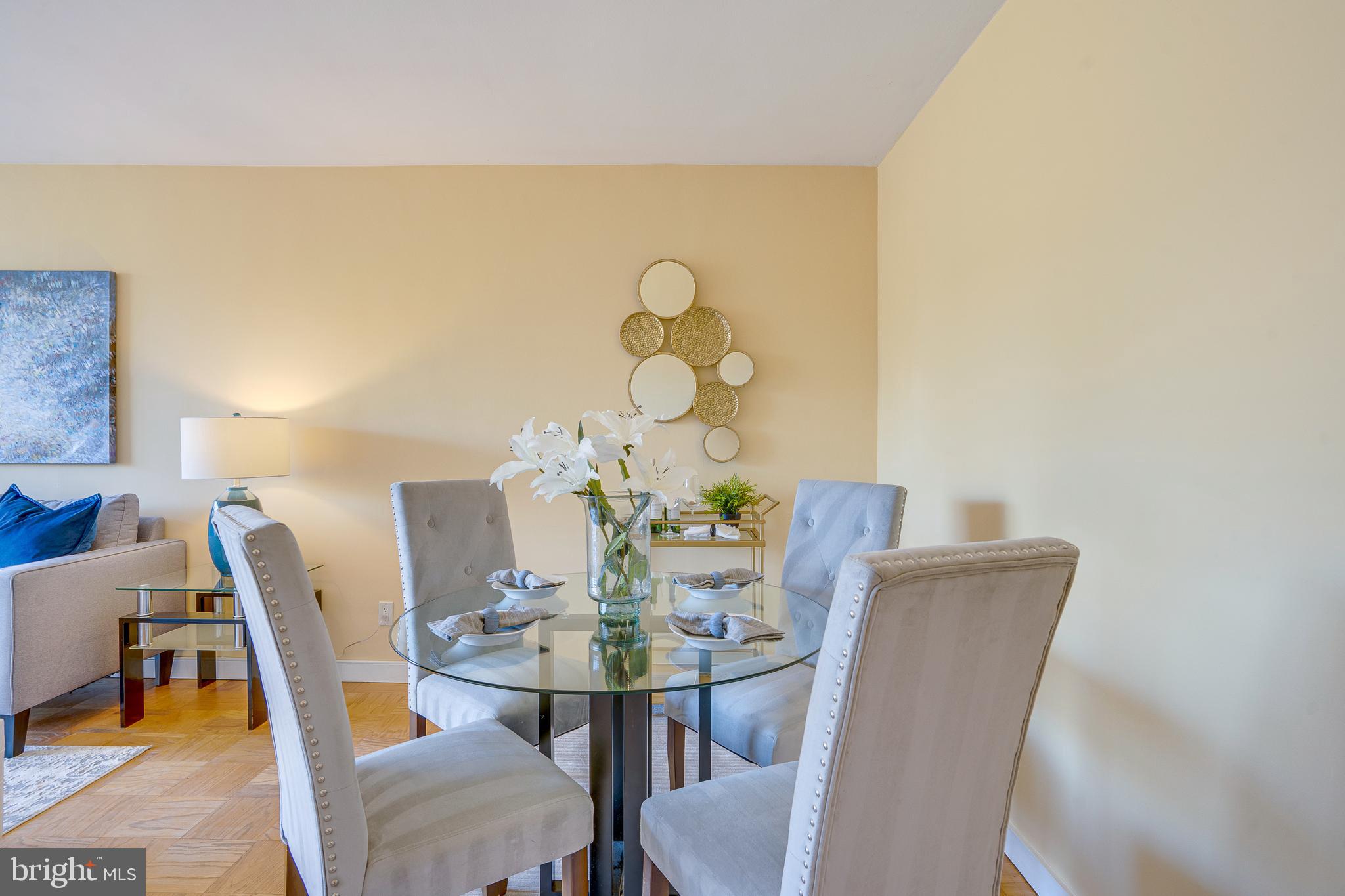 11400 WASHINGTON PLAZA W 702