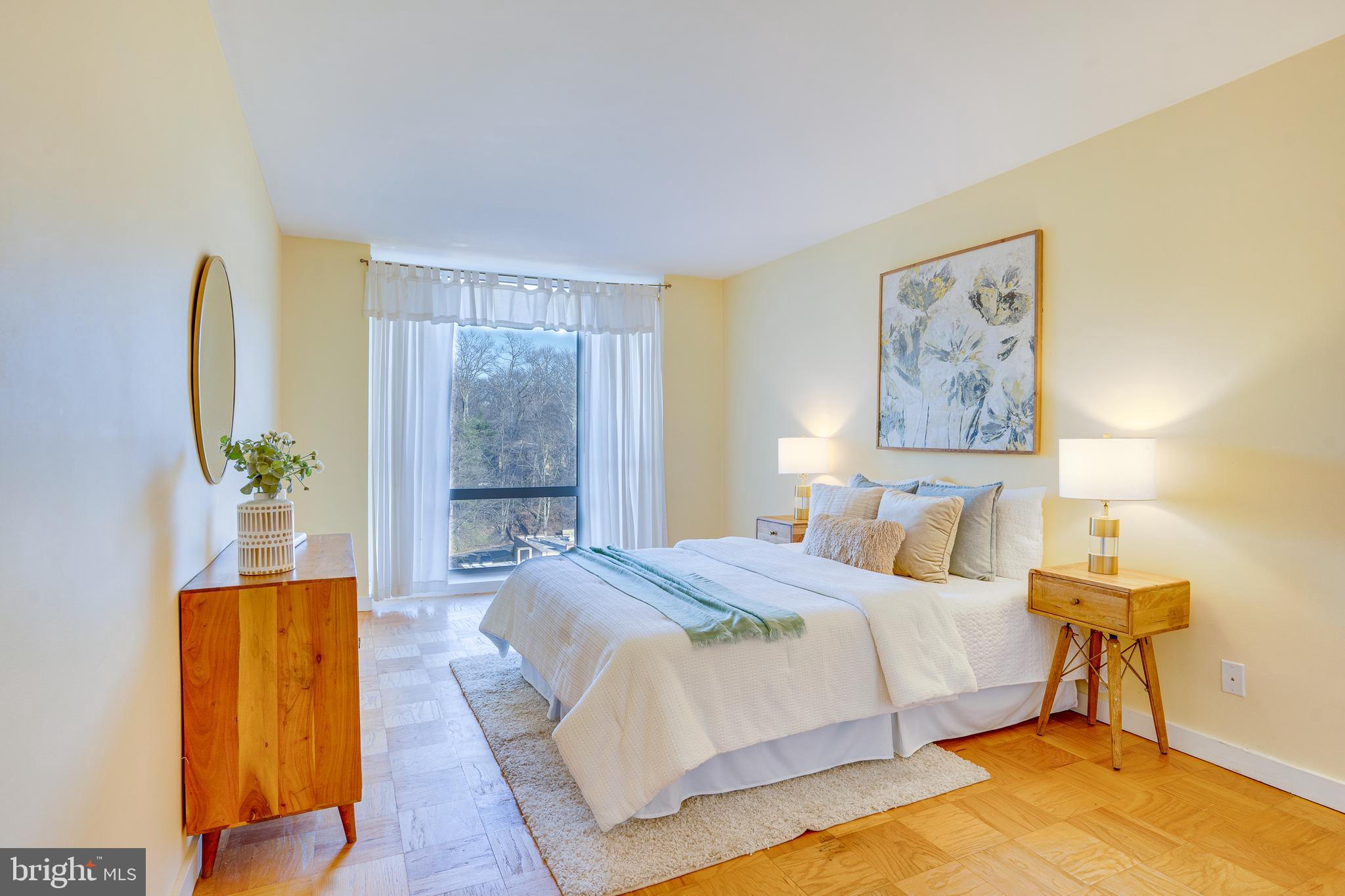 11400 WASHINGTON PLAZA W 702