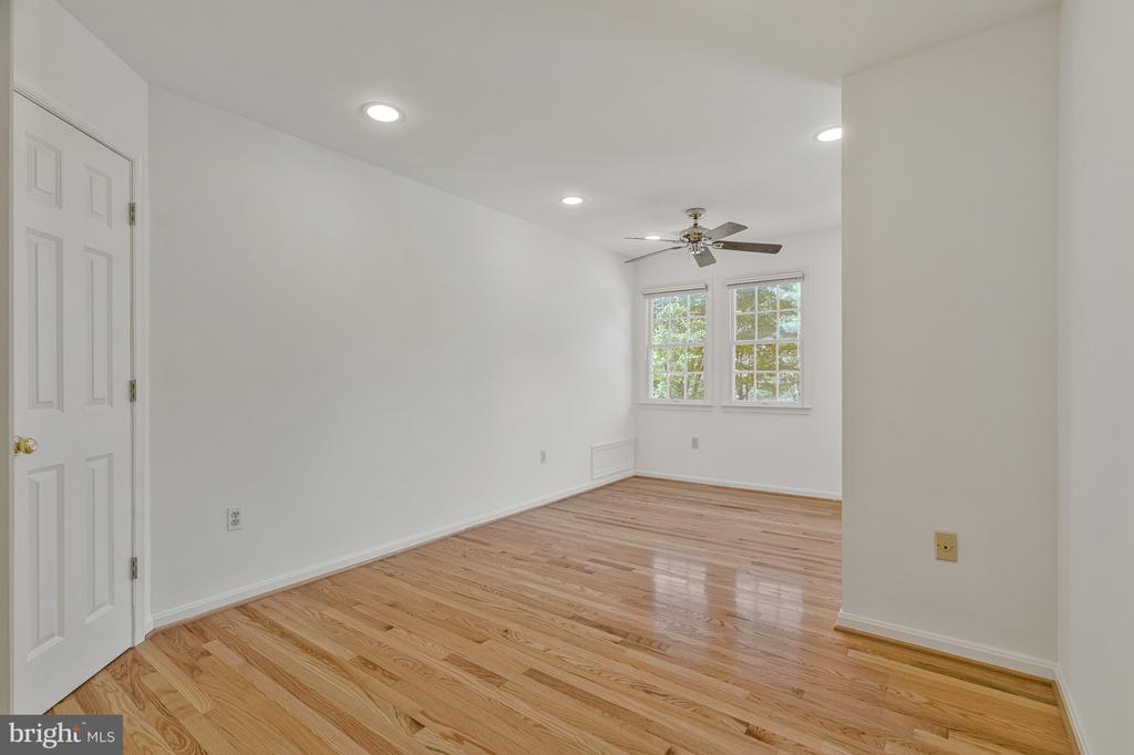 1114 TROTTING HORSE LANE