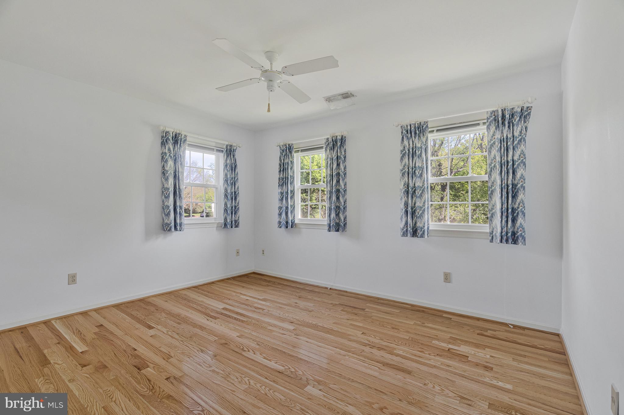 1114 TROTTING HORSE LANE