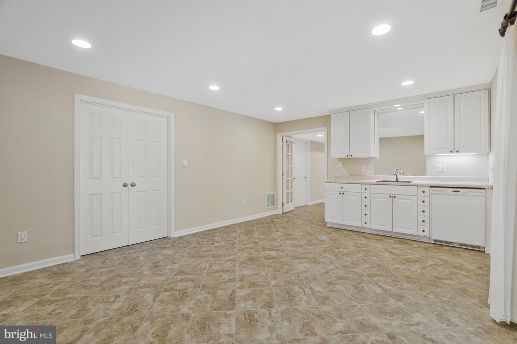 1114 TROTTING HORSE LANE