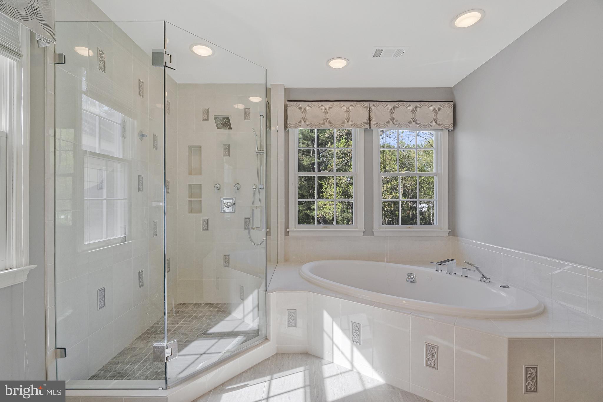 1114 TROTTING HORSE LANE