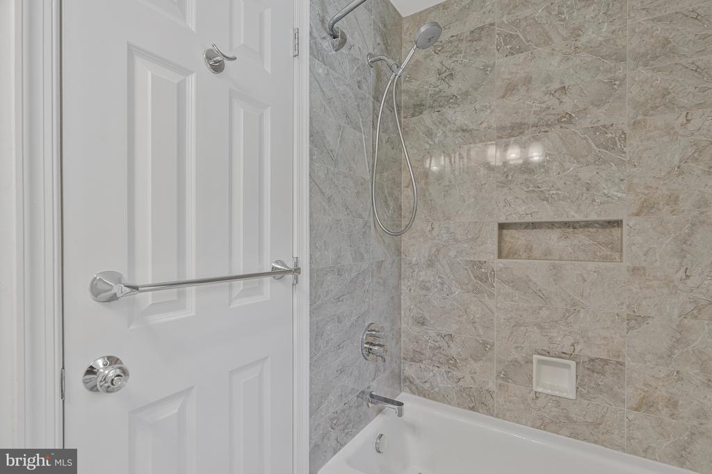 1114 TROTTING HORSE LANE