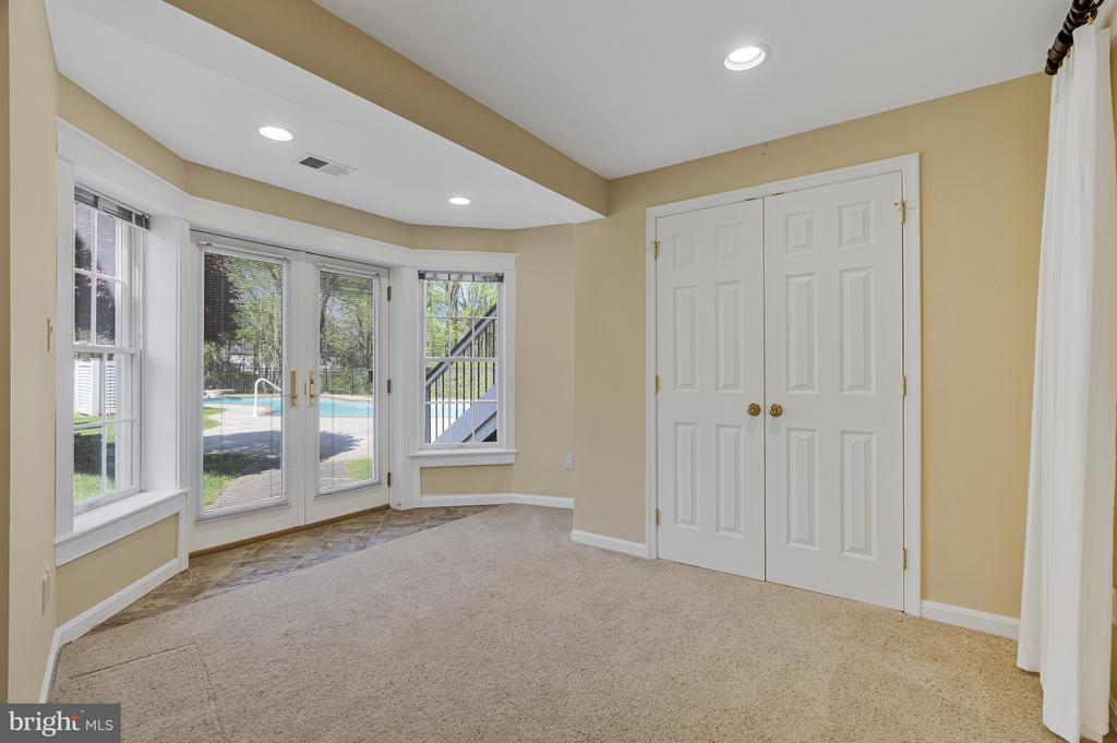 1114 TROTTING HORSE LANE