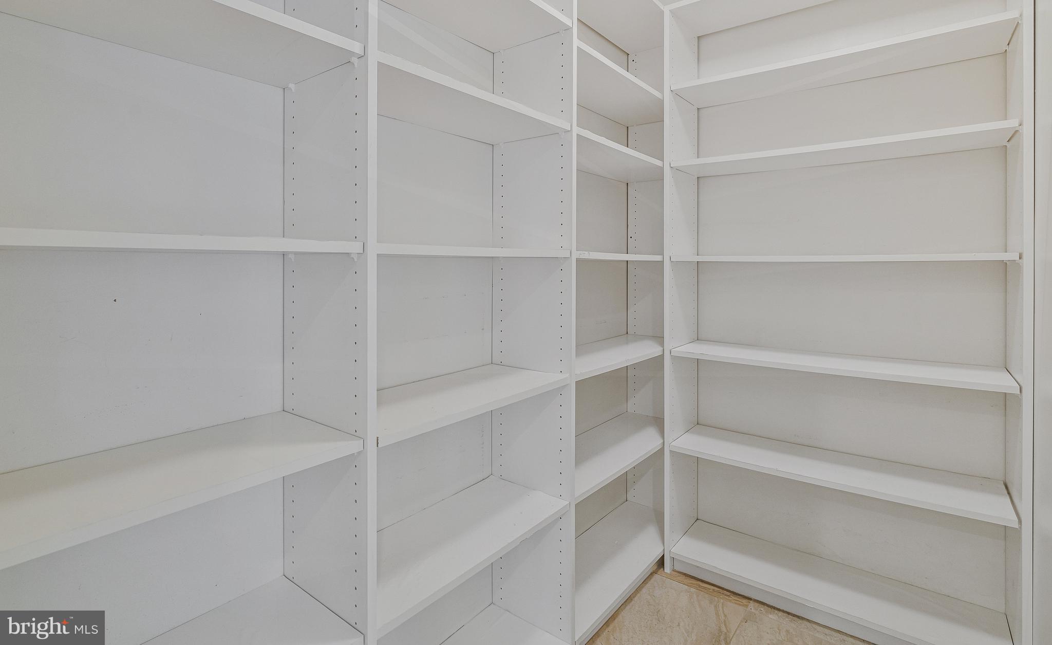 1114 TROTTING HORSE LANE