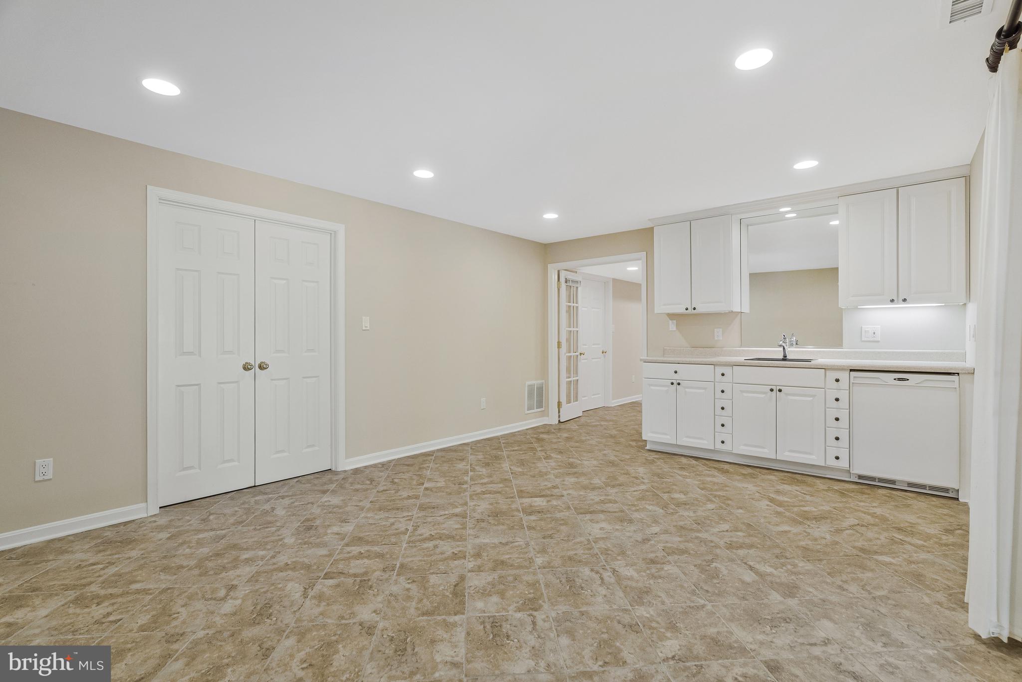 1114 TROTTING HORSE LANE