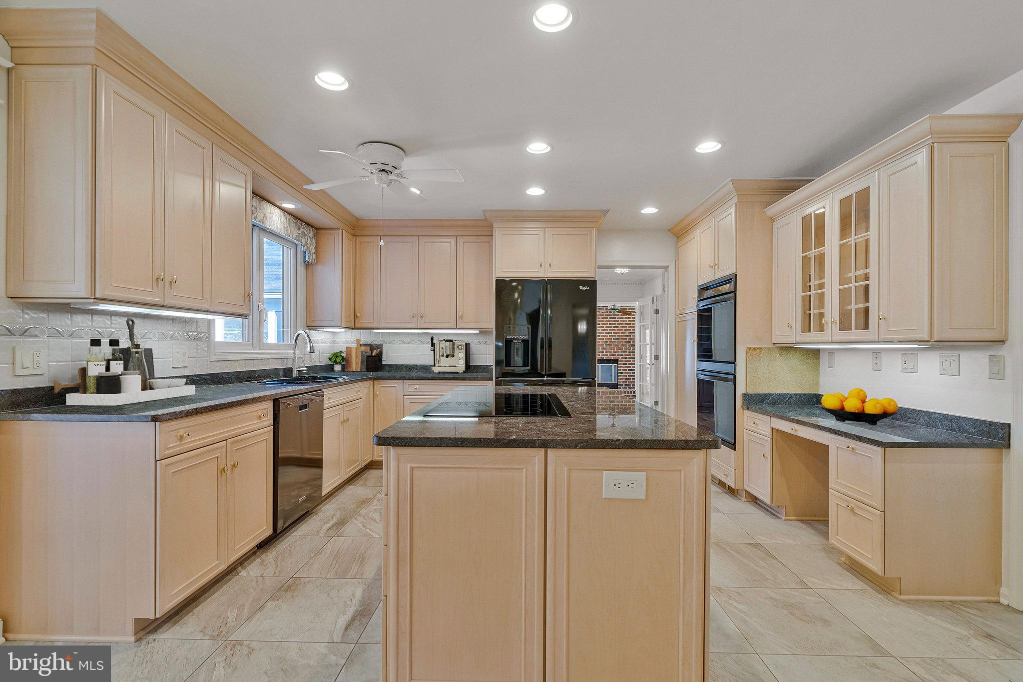 1114 TROTTING HORSE LANE