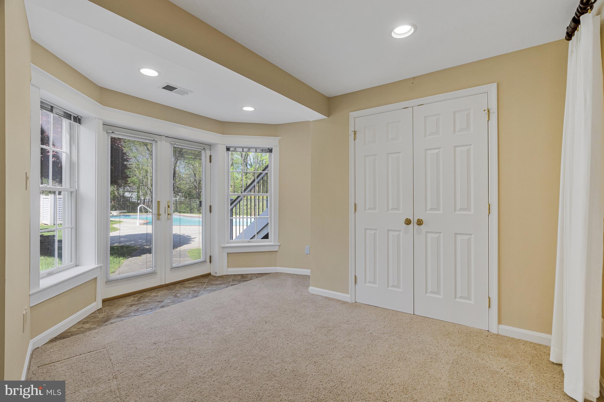 1114 TROTTING HORSE LANE