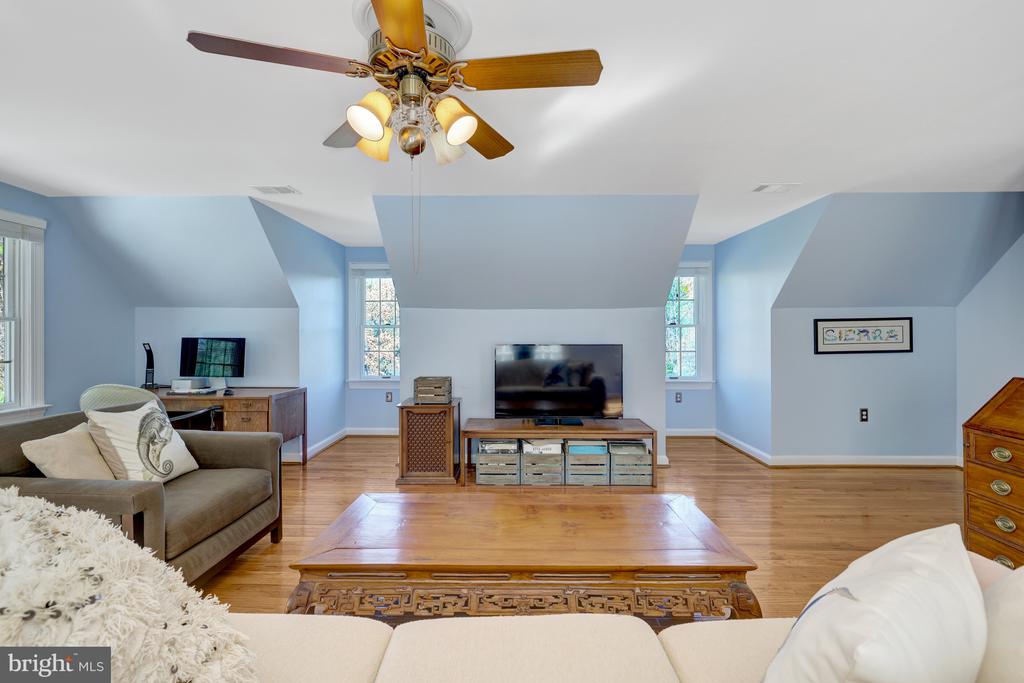 494 SAINT IVES ROAD