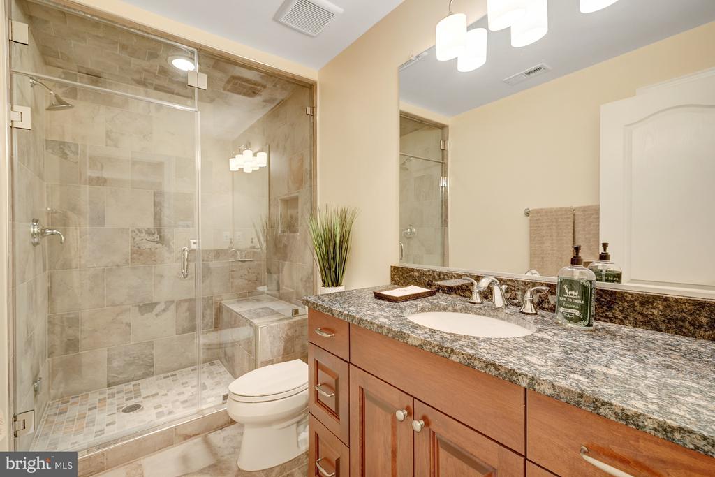 731 STRAWFIELD LANE