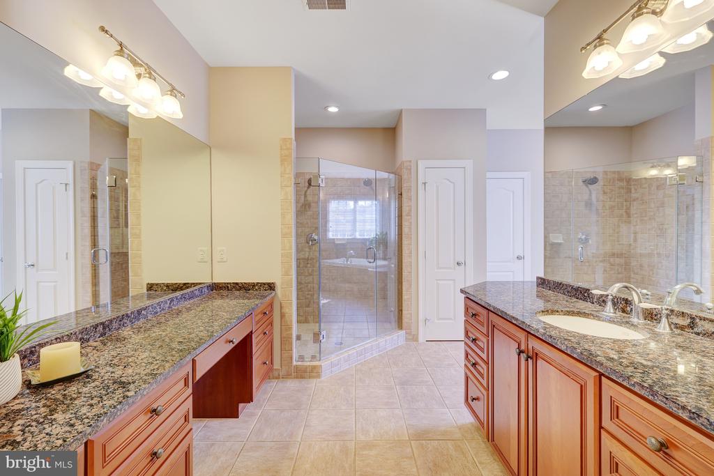 731 STRAWFIELD LANE