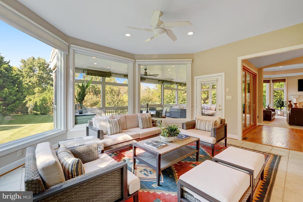 731 STRAWFIELD LANE