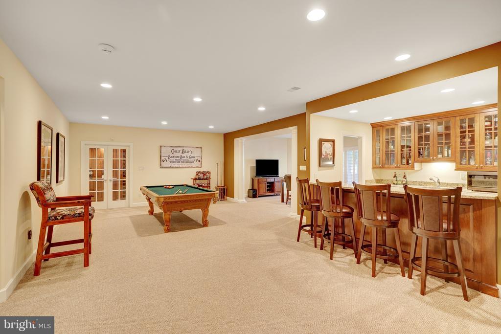 731 STRAWFIELD LANE