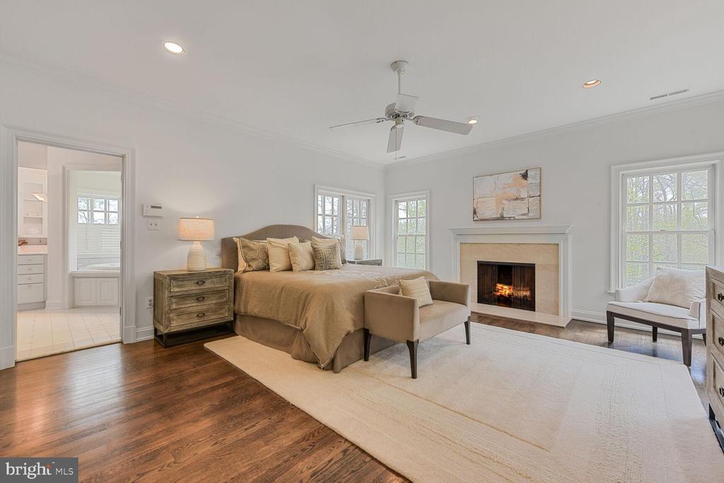 10131 NEDRA DRIVE