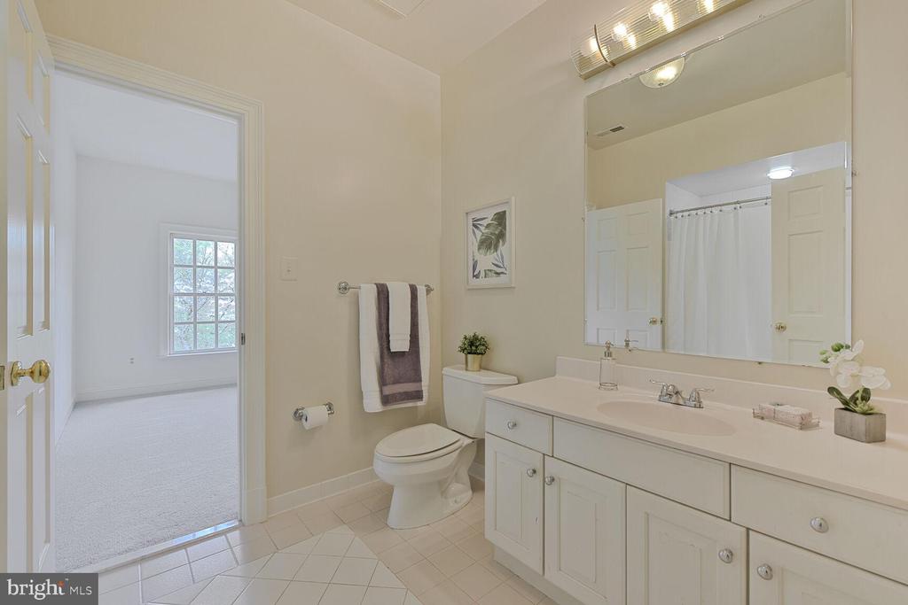 10131 NEDRA DRIVE