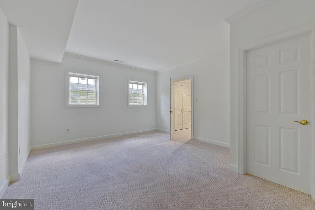 10131 NEDRA DRIVE