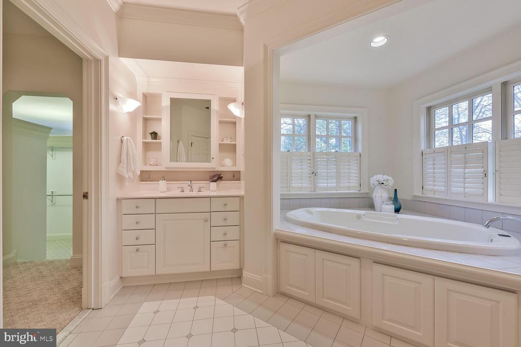 10131 NEDRA DRIVE
