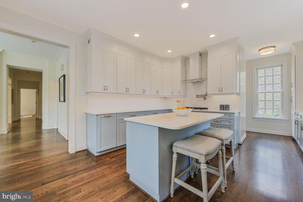 10131 NEDRA DRIVE