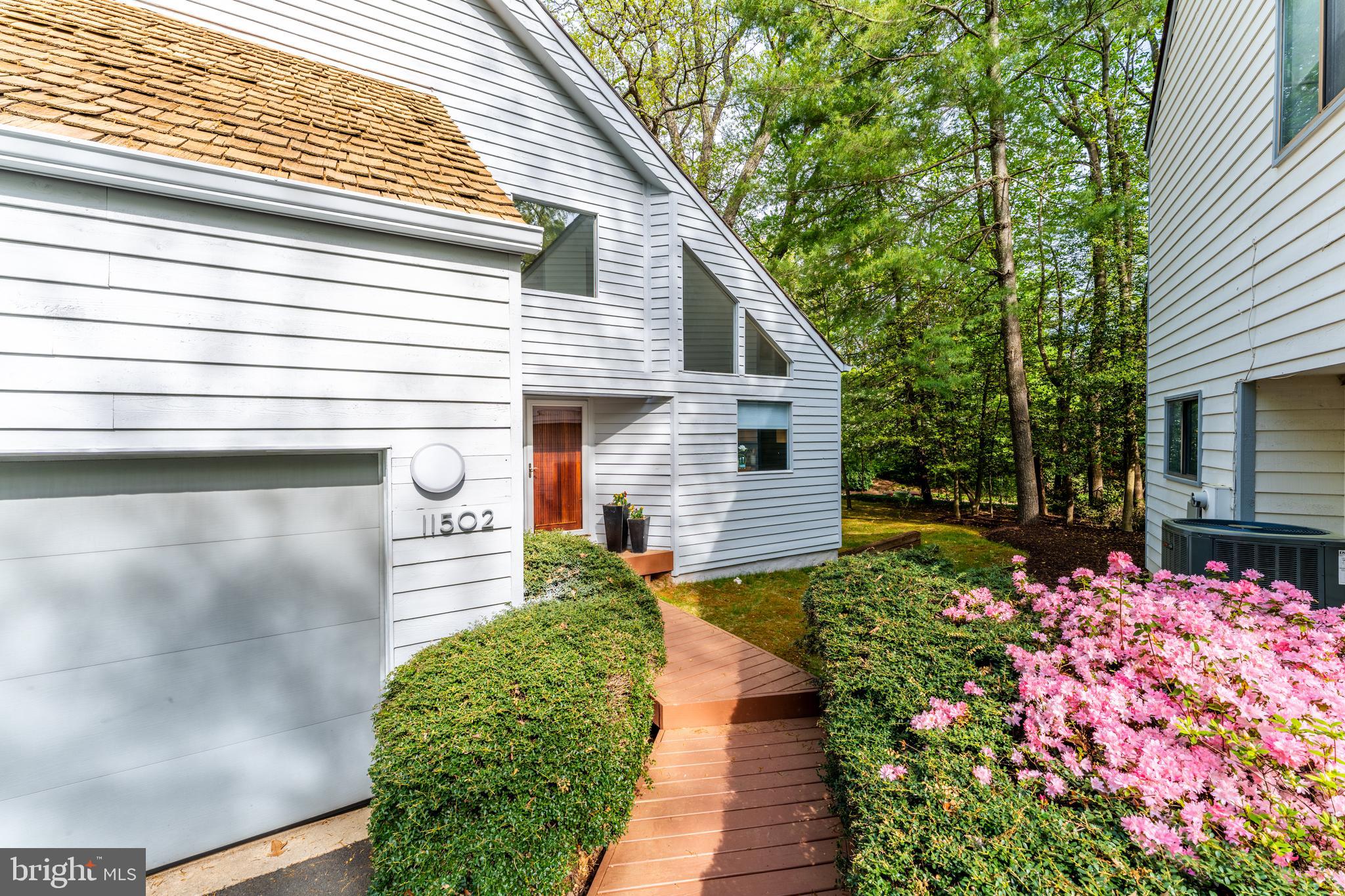 11502 TURNBRIDGE LANE