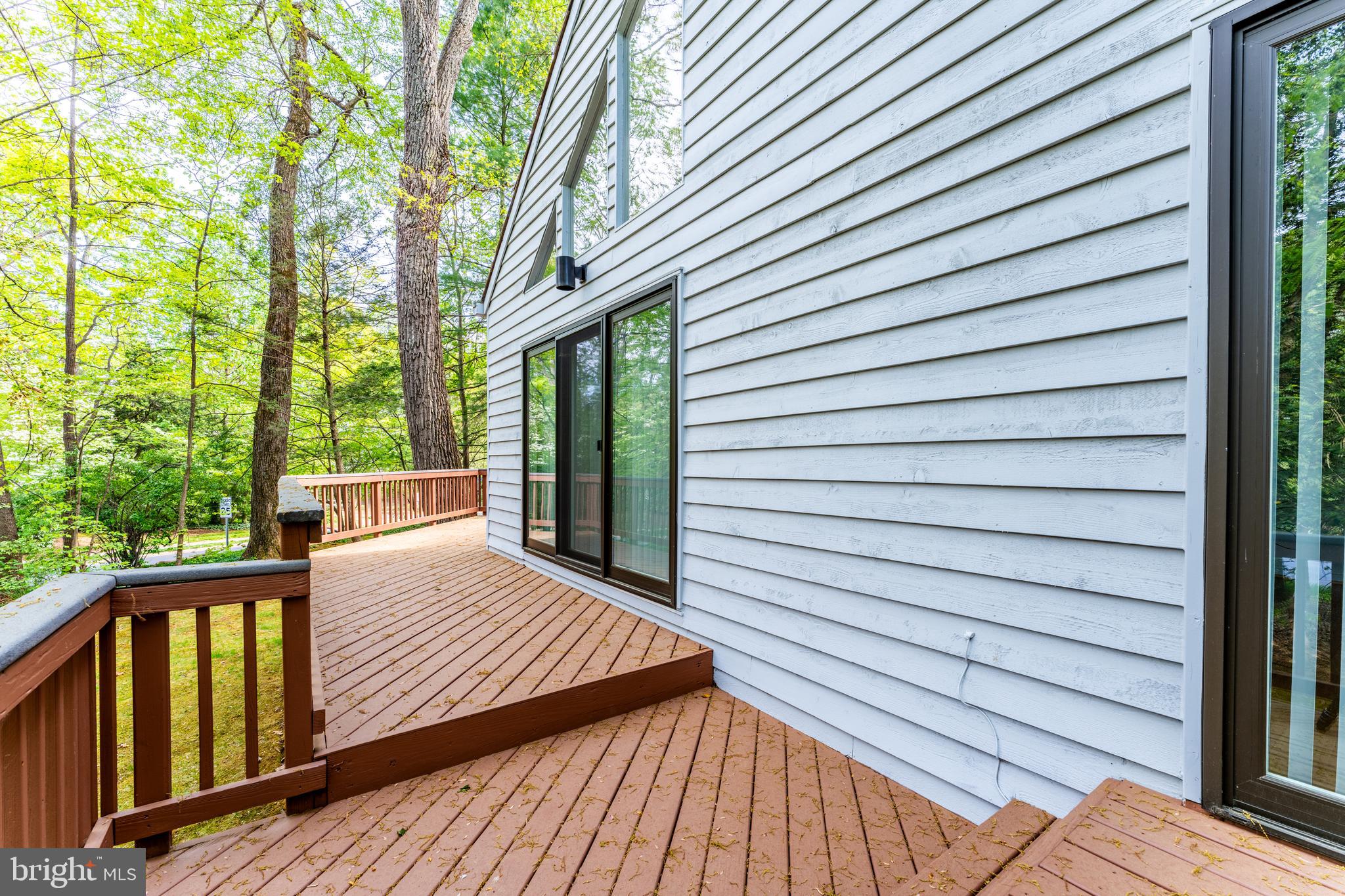 11502 TURNBRIDGE LANE