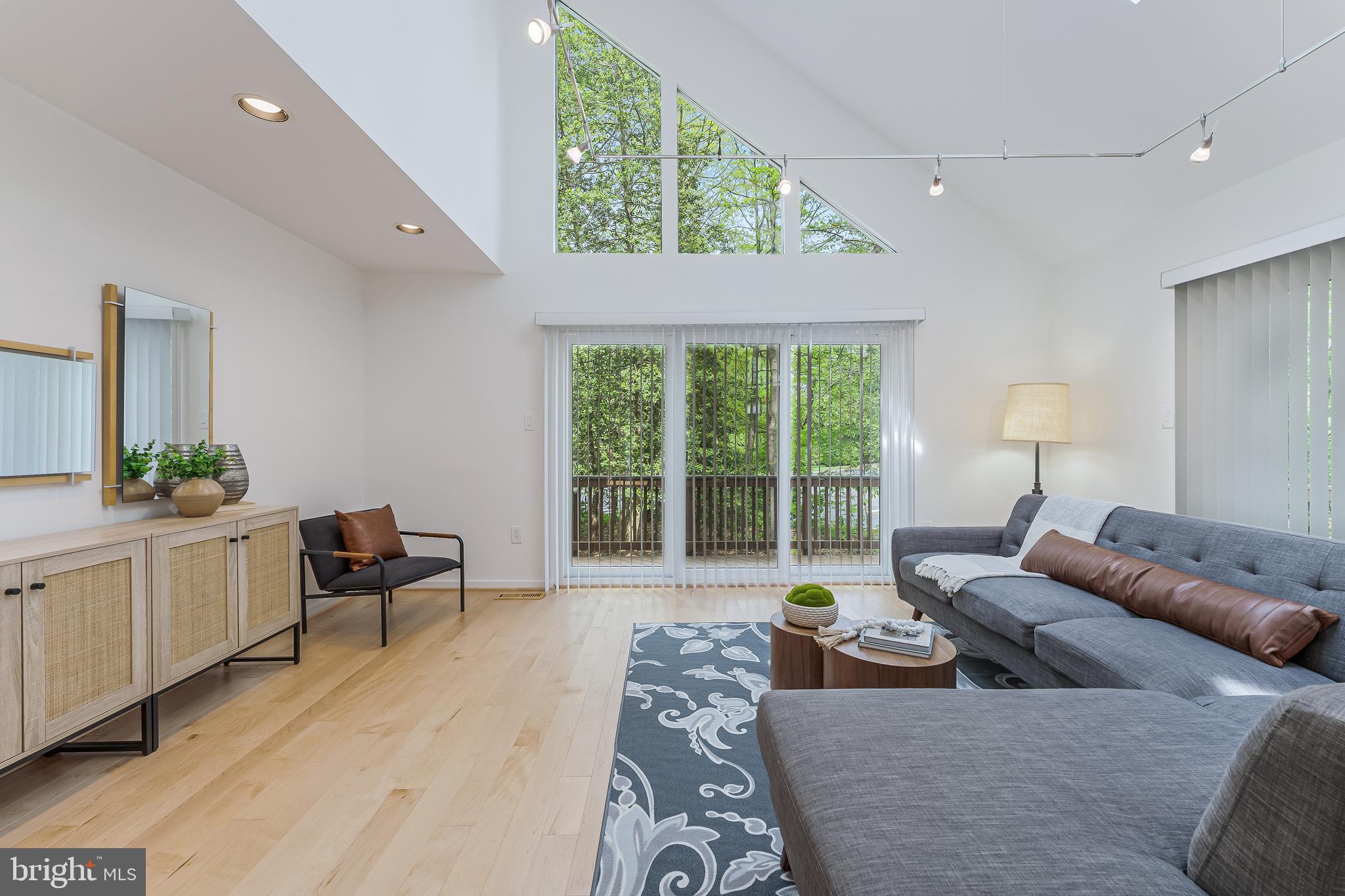 11502 TURNBRIDGE LANE