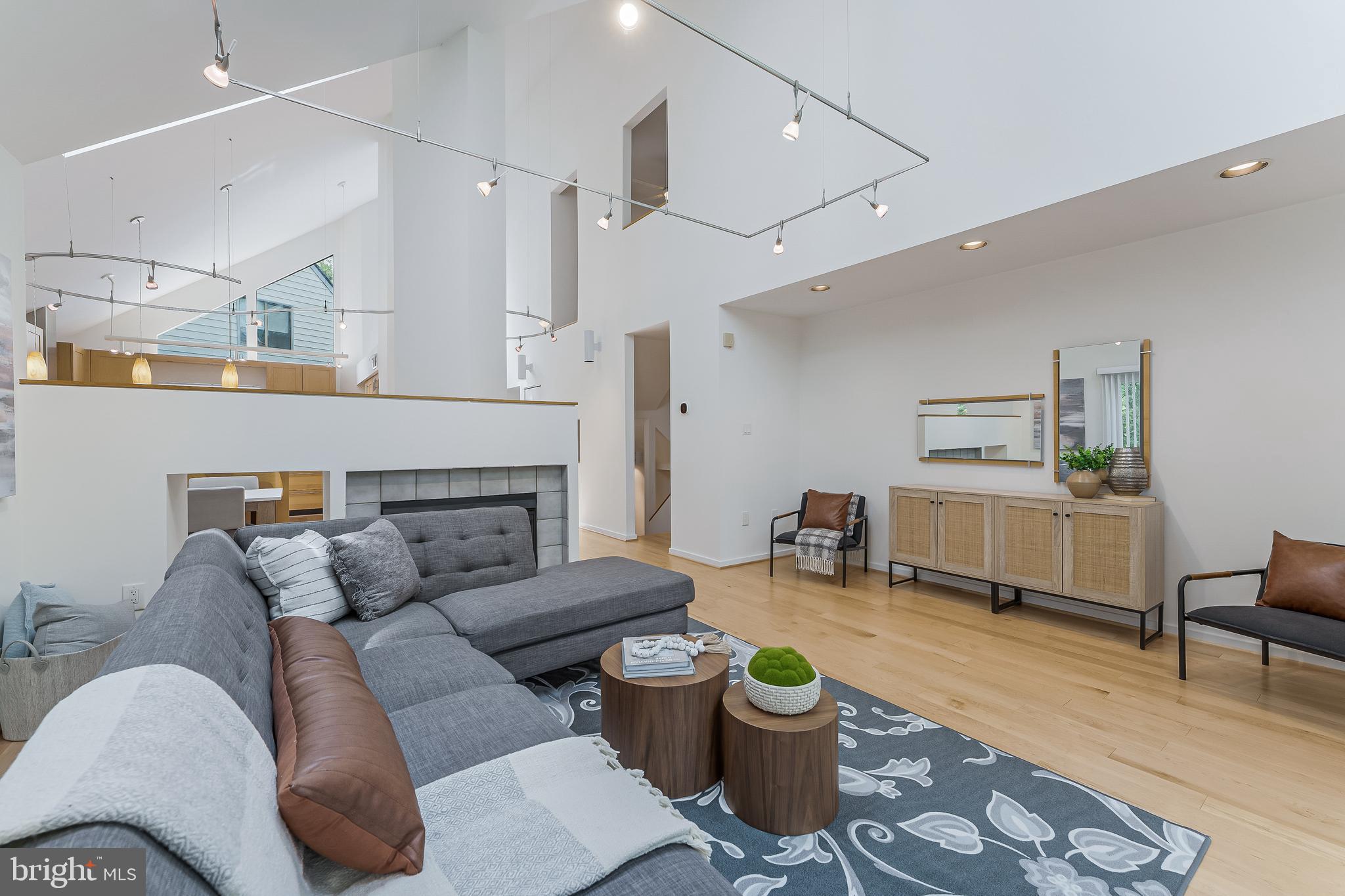 11502 TURNBRIDGE LANE